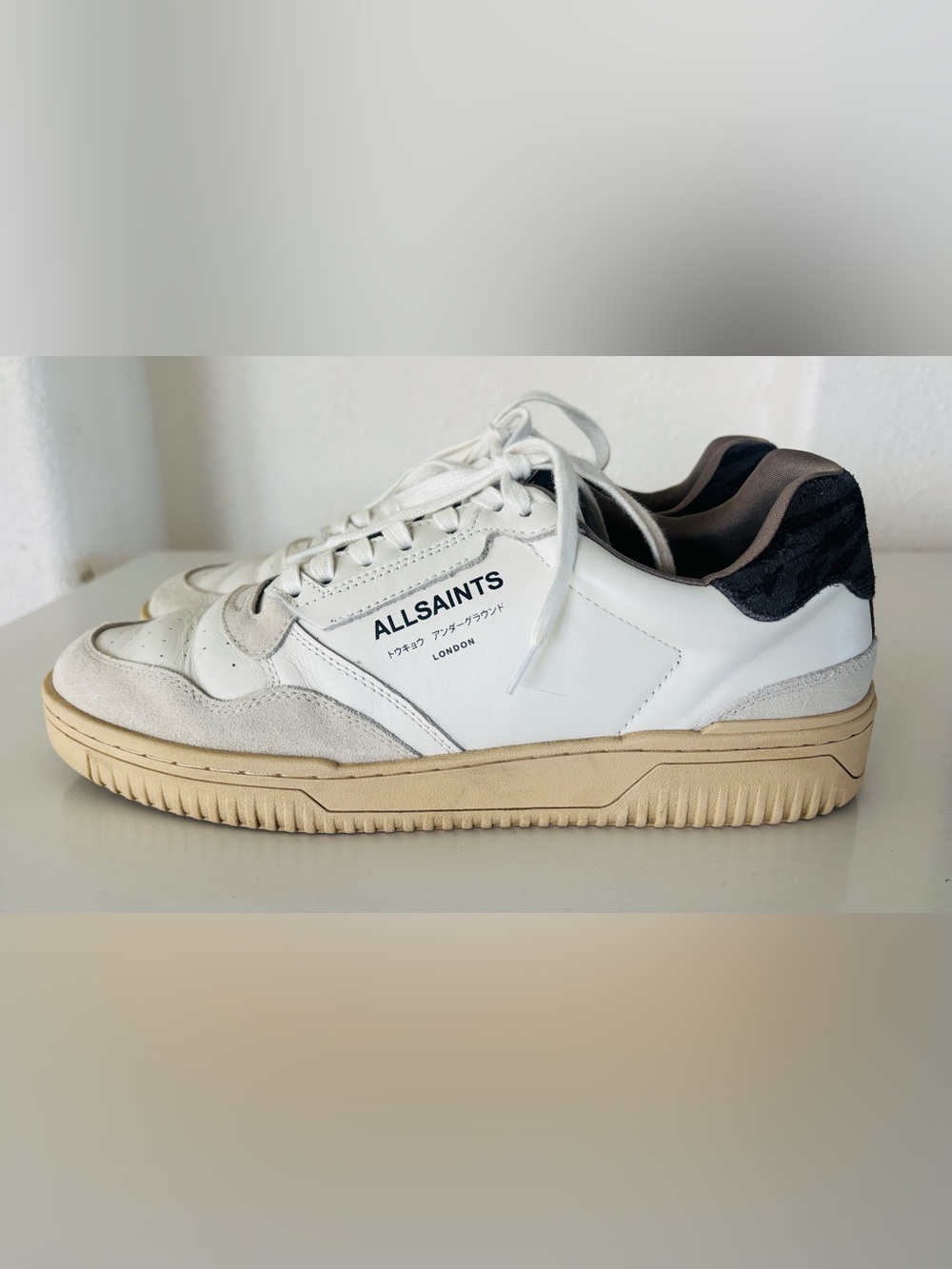 All Saints Regan Low Top Sneaker in Triple Chalk White Size: 12y